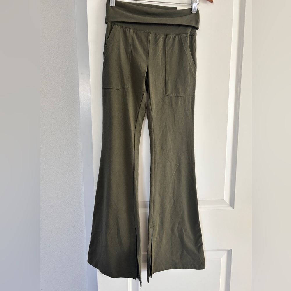 NWT Offline by Aerie OG Flare Hi-Rise Leggings